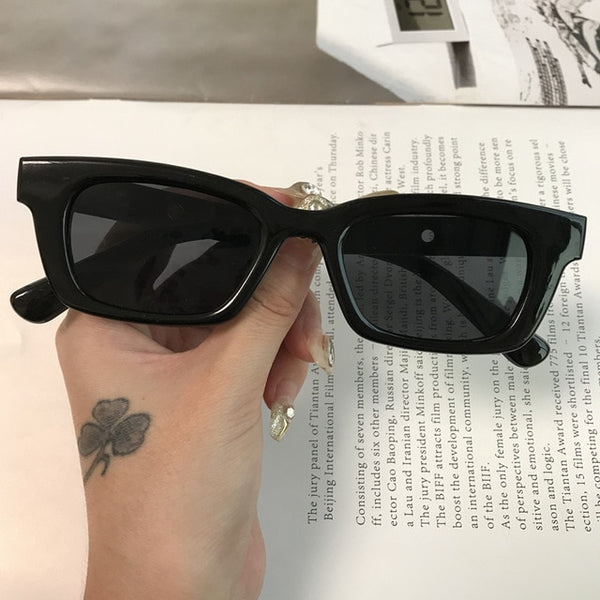2021 New Women Rectangle Vintage Sunglasses. - Fashionontheboardwalk