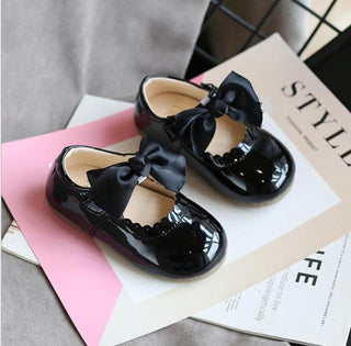Buy black New Summer Kids Shoes 2021 Fashion Leathers Sweet Children Sandals For Girls Toddlers.