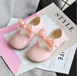 Buy pink New Summer Kids Shoes 2021 Fashion Leathers Sweet Children Sandals For Girls Toddlers.