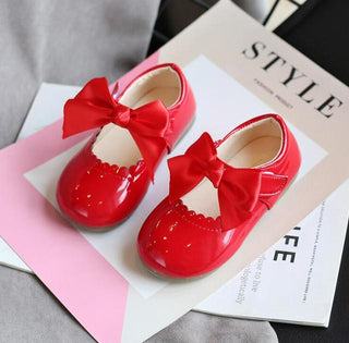 Buy red New Summer Kids Shoes 2021 Fashion Leathers Sweet Children Sandals For Girls Toddlers.